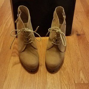 Miss Me? Sydheel Camel Boots 8.5
